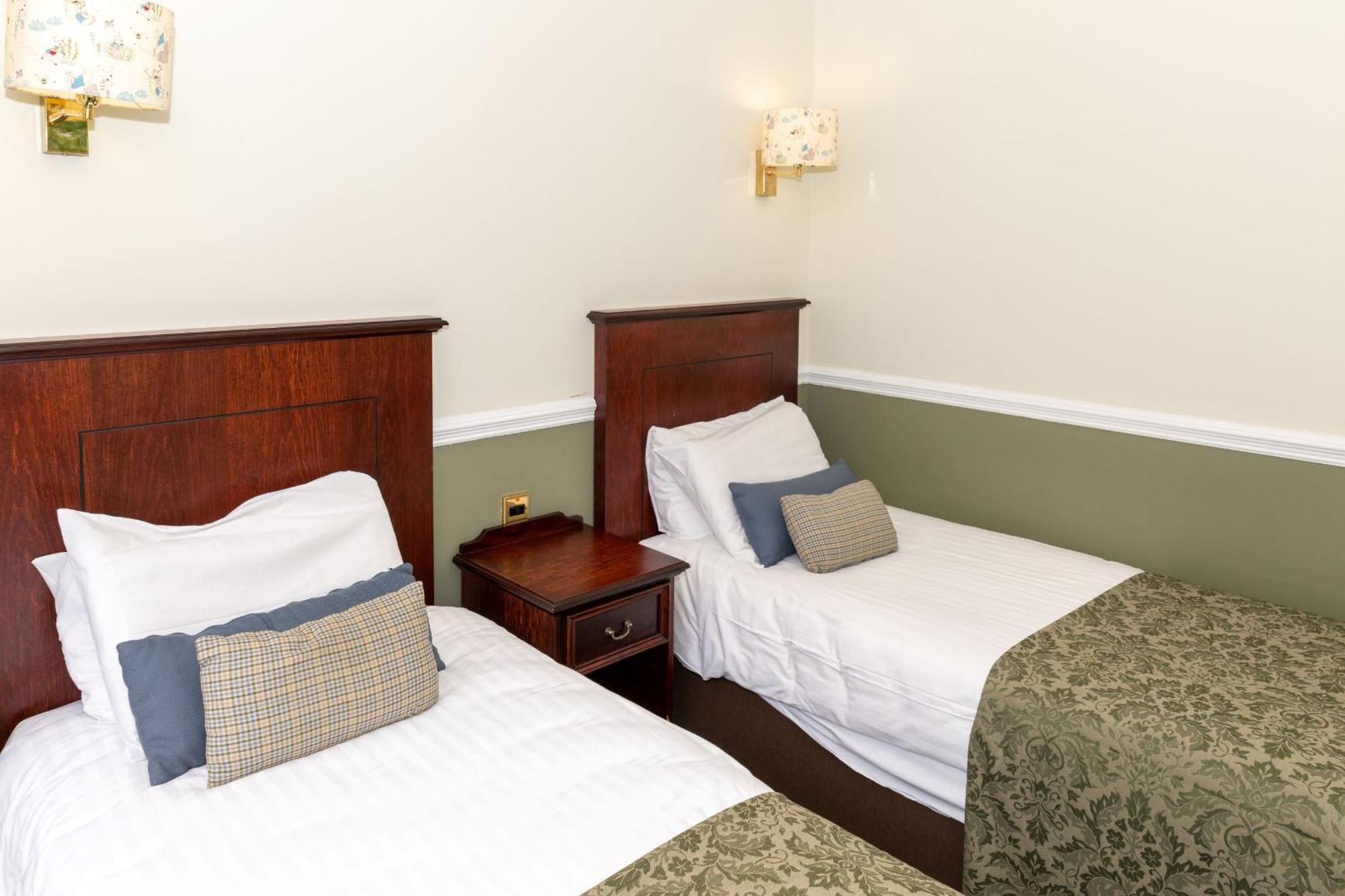 Cumbria Grand Hotel Grange-over-Sands Exteriör bild